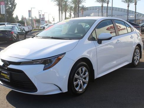 Certified 2026 Toyota Corolla LE FWD image 6