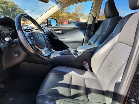 Used 2017 Lexus NX 200t FWD image 10