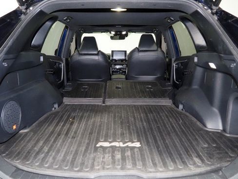 Used 2022 Toyota RAV4 Prime XSE image 40