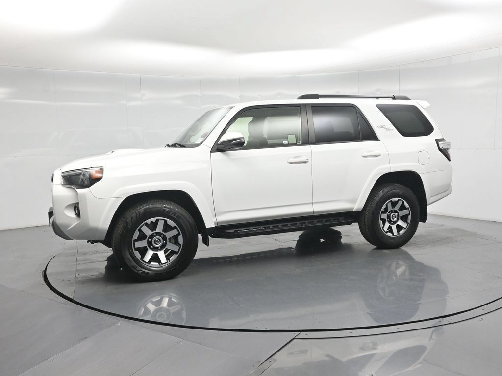 Used 2022 Toyota 4Runner TRD Off-Road Premium AWD/4WD image 30