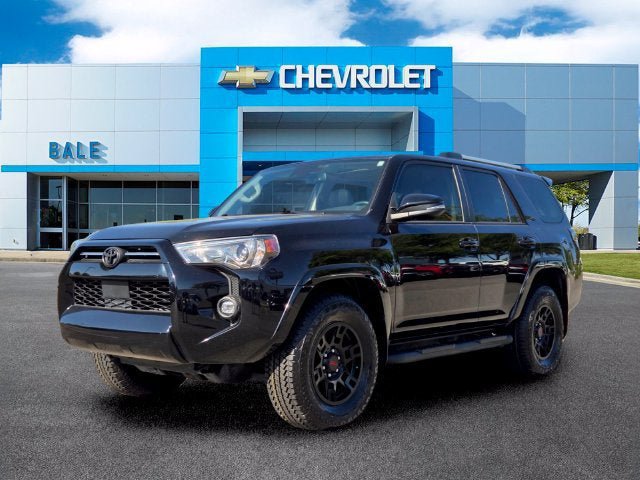 Used 2023 Toyota 4Runner SR5 Premium w/ Moonroof Package AWD/4WD image 7
