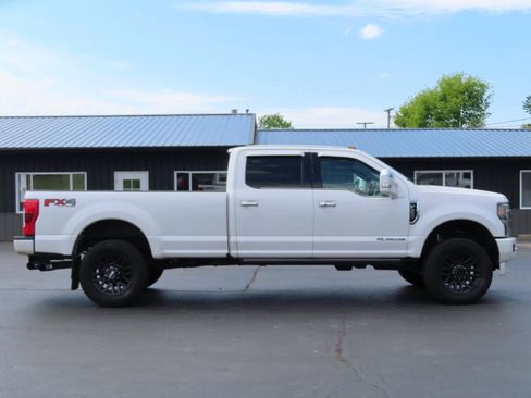 Used 2017 Ford F350 Platinum w/ Platinum Ultimate Package AWD/4WD image 7
