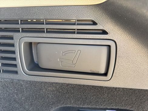 New 2026 Genesis Electrified GV70 AWD/4WD image 16