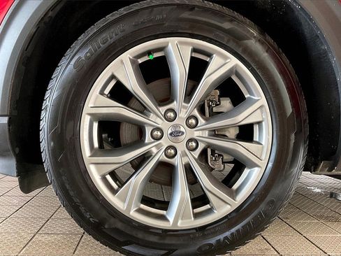 Used 2023 Ford Explorer Limited image 34