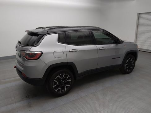 Used 2019 Jeep Compass Trailhawk AWD/4WD image 10
