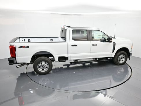 New 2026 Ford F250 XL w/ XL Chrome Package AWD/4WD image 34
