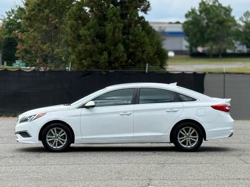 Used 2017 Hyundai Sonata SE FWD image 8