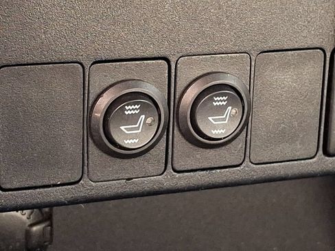 Used 2016 Toyota RAV4 XLE w/ Preferred Accessory Package FWD image 26
