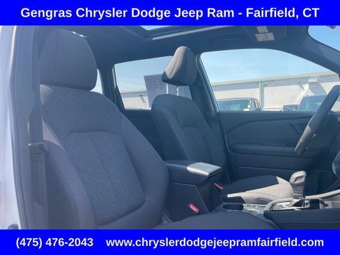 Used 2025 Subaru Forester Premium AWD/4WD image 16