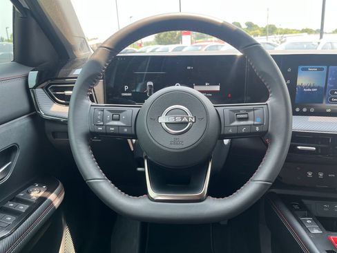 Certified 2026 Nissan Kicks SR FWD image 24