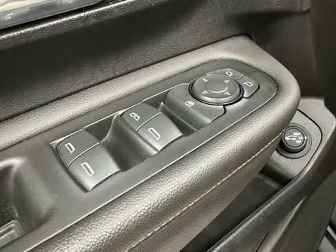 Used 2022 GMC Terrain AT4 AWD/4WD image 26