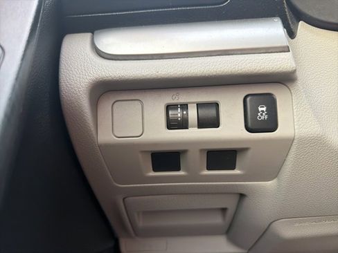 Used 2015 Subaru Forester 2.5i Premium w/ All-Weather Package image 26