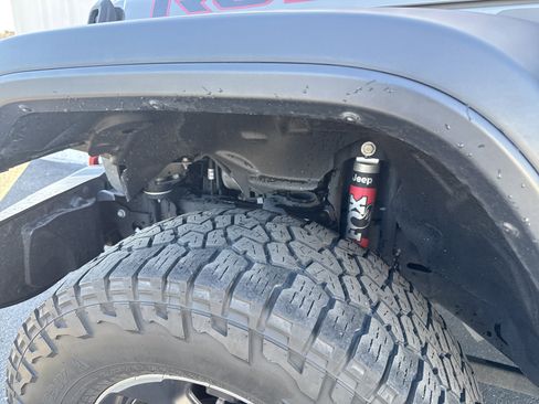 Used 2020 Jeep Gladiator Rubicon w/ Trailer Tow Package image 7