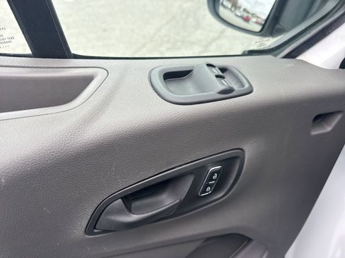 Used 2024 Ford Transit 250 Low Roof w/ Exterior Upgrade Package image 20