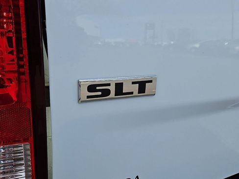 Used 2023 RAM 1500 Classic SLT w/ Electronics Group image 9