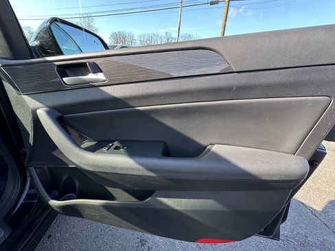 Used 2019 Hyundai Sonata Limited image 14