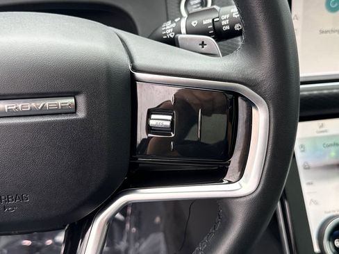 Used 2023 Land Rover Range Rover Velar R-Dynamic S image 16