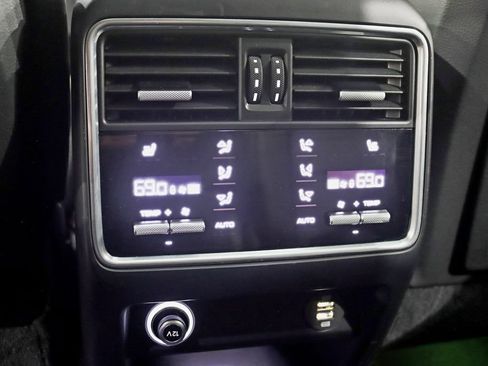 Used 2019 Porsche Cayenne AWD/4WD image 23
