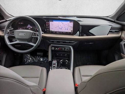 Certified 2025 Audi Q5 Premium w/ Convenience Package image 20