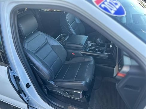 Used 2025 Ford F150 Raptor AWD/4WD image 28