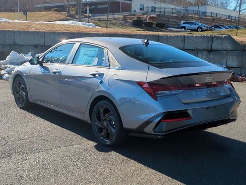 New 2026 Hyundai Elantra SEL Sport FWD image 5