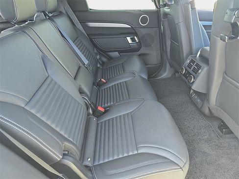 New 2026 Land Rover Discovery Limited Edition image 11