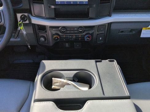 New 2026 Ford F250 XL image 19