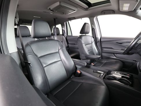 Used 2019 Honda Pilot Touring image 26