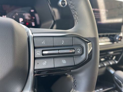 New 2026 Chevrolet Colorado ZR2 w/ Technology Package image 11