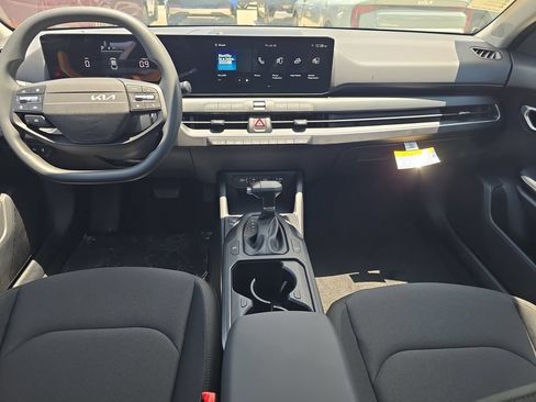 New 2026 Kia K4 FWD image 12