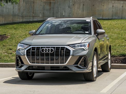 Used 2023 Audi Q3 2.0T Premium w/ Convenience Package AWD/4WD image 7