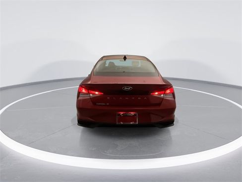 Used 2023 Hyundai Elantra SEL w/ Cargo Package image 3