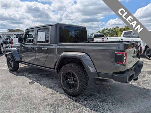 Used 2024 Jeep Gladiator Sport image 5