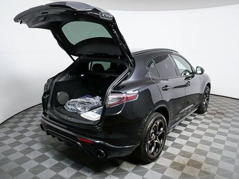 New 2025 Alfa Romeo Stelvio Sprint AWD/4WD image 30