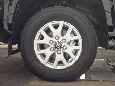 Used 2025 Toyota Tacoma SR5 image 10