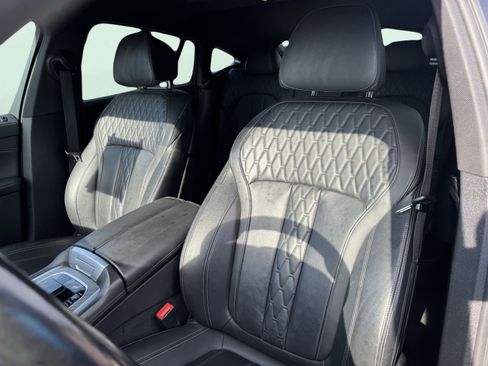 Used 2023 BMW X6 xDrive40i w/ M Sport Package image 3