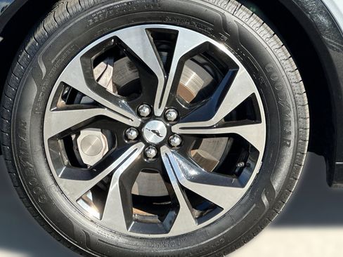 Used 2021 Ford Mustang Mach-E Premium image 11