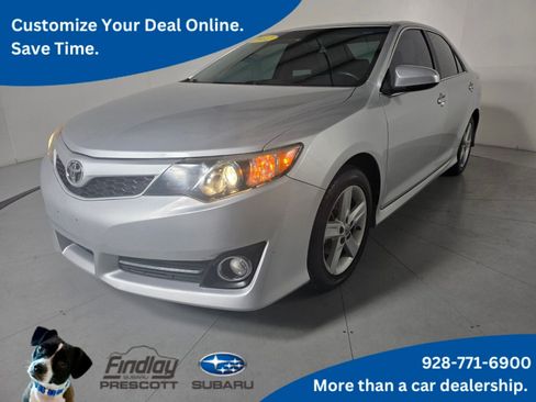 Used 2012 Toyota Camry SE FWD image 1