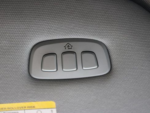 Used 2023 Ford F150 Lariat AWD/4WD image 70