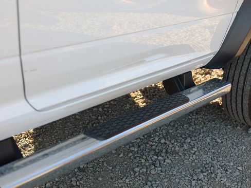 New 2024 RAM 5500 Tradesman AWD/4WD image 18