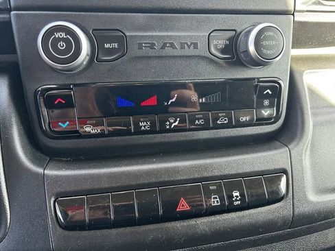Used 2023 RAM ProMaster 2500 image 24