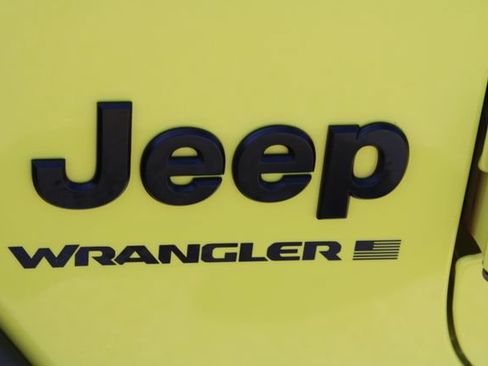 Used 2024 Jeep Wrangler Unlimited Sport AWD/4WD image 8