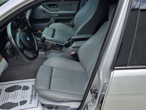 Used 2003 BMW 540i Sedan RWD image 16