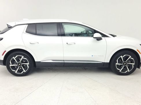 Used 2024 Chevrolet Equinox EV LT FWD image 8