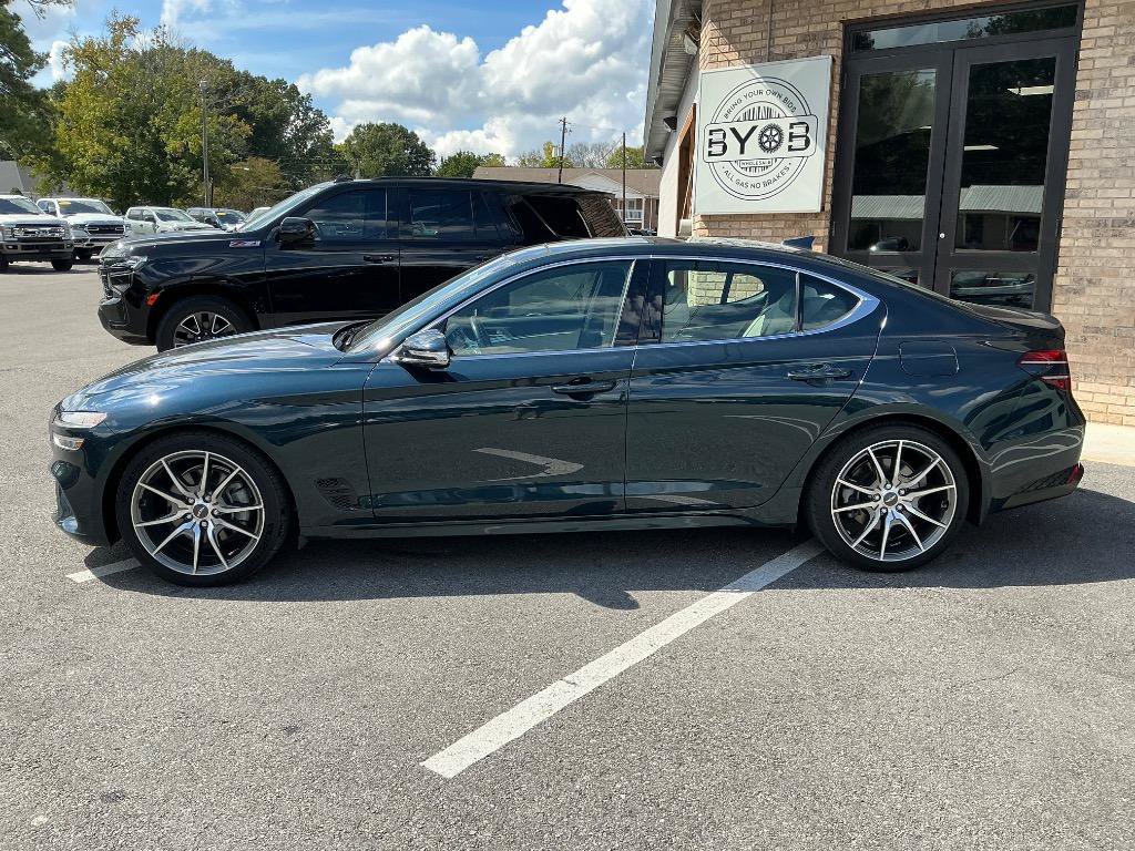 Used 2022 Genesis G70 2.0T w/ Prestige Package RWD image 2