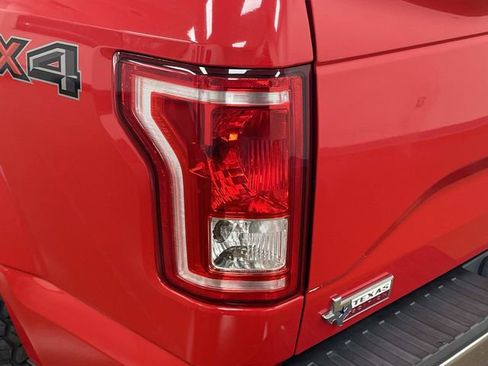 Used 2017 Ford F150 XLT w/ Equipment Group 302A Luxury AWD/4WD image 11