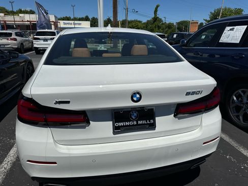 Used 2023 BMW 530i xDrive w/ Convenience Package AWD/4WD image 10