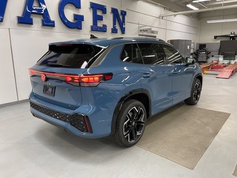 New 2026 Volkswagen Tiguan SEL R-Line AWD/4WD image 4