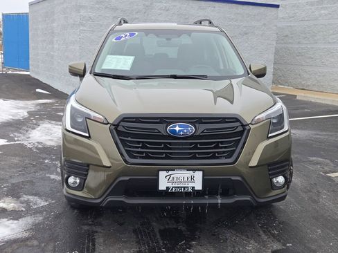 Certified 2022 Subaru Forester Premium image 4