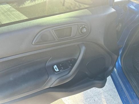 Used 2019 Ford Fiesta SE w/ Equipment Group 201A FWD image 12